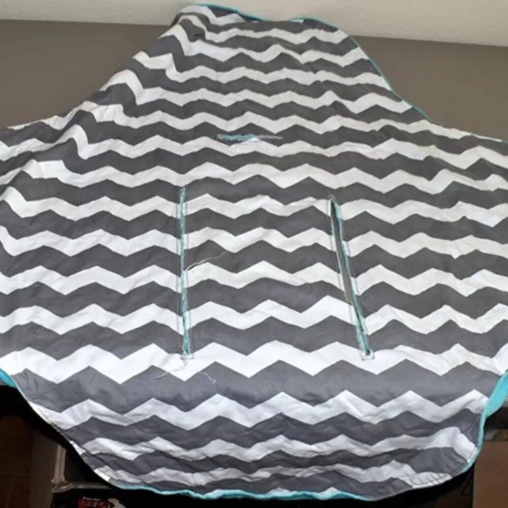 Blue/Gray & White Zigzag Baby Carseat Cover